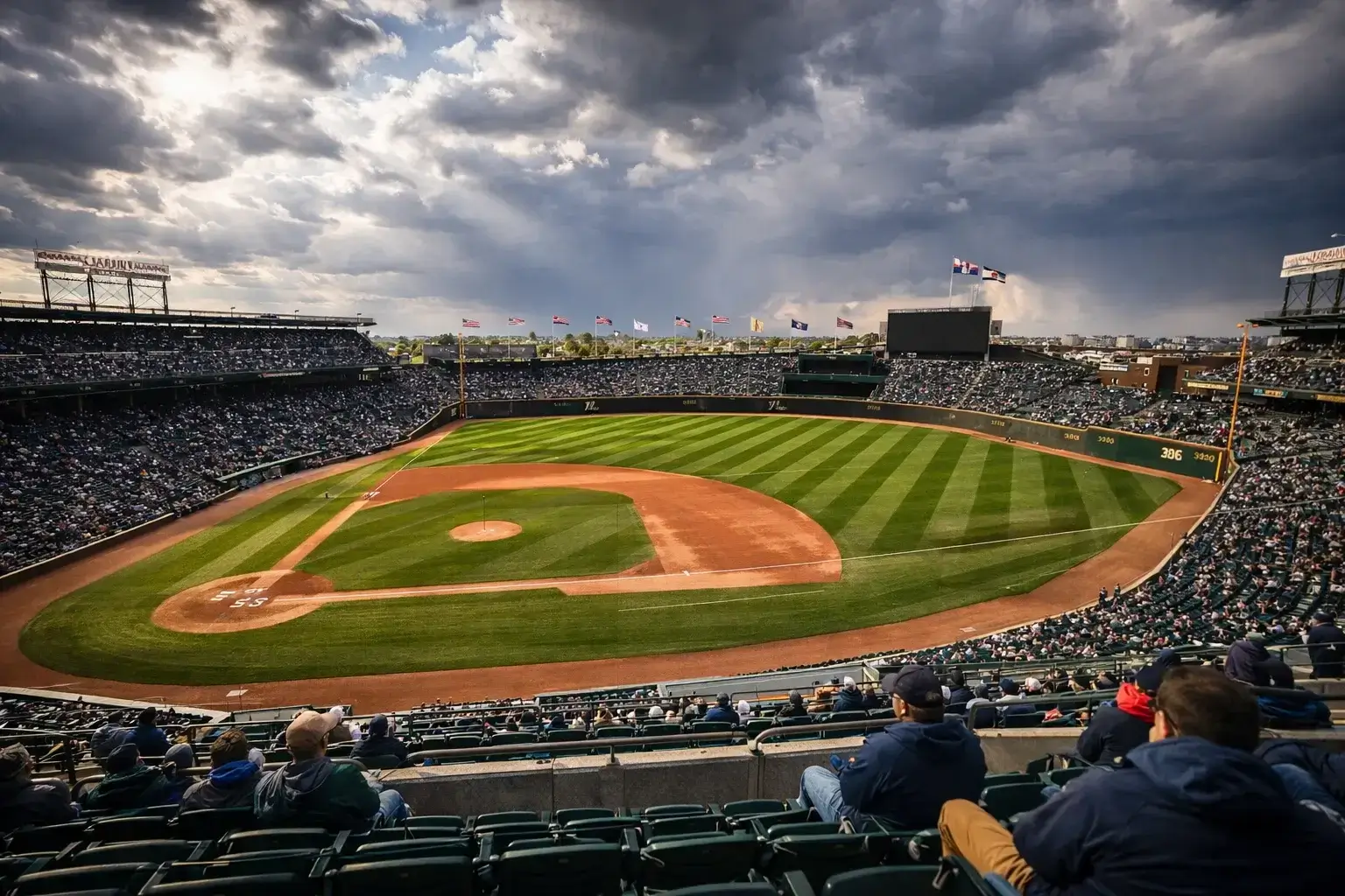 Stade de baseball MLB avec conditions meteo influencant les paris